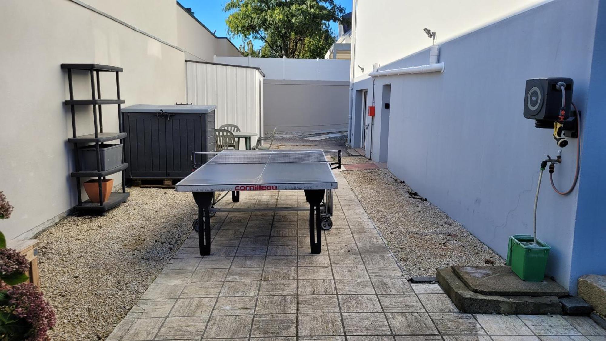 Update Location Lanester Exterior foto